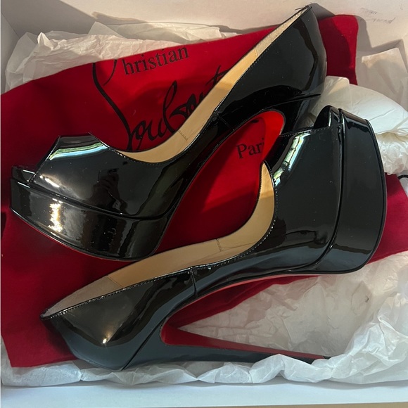 Louboutin heels - Picture 3 of 7